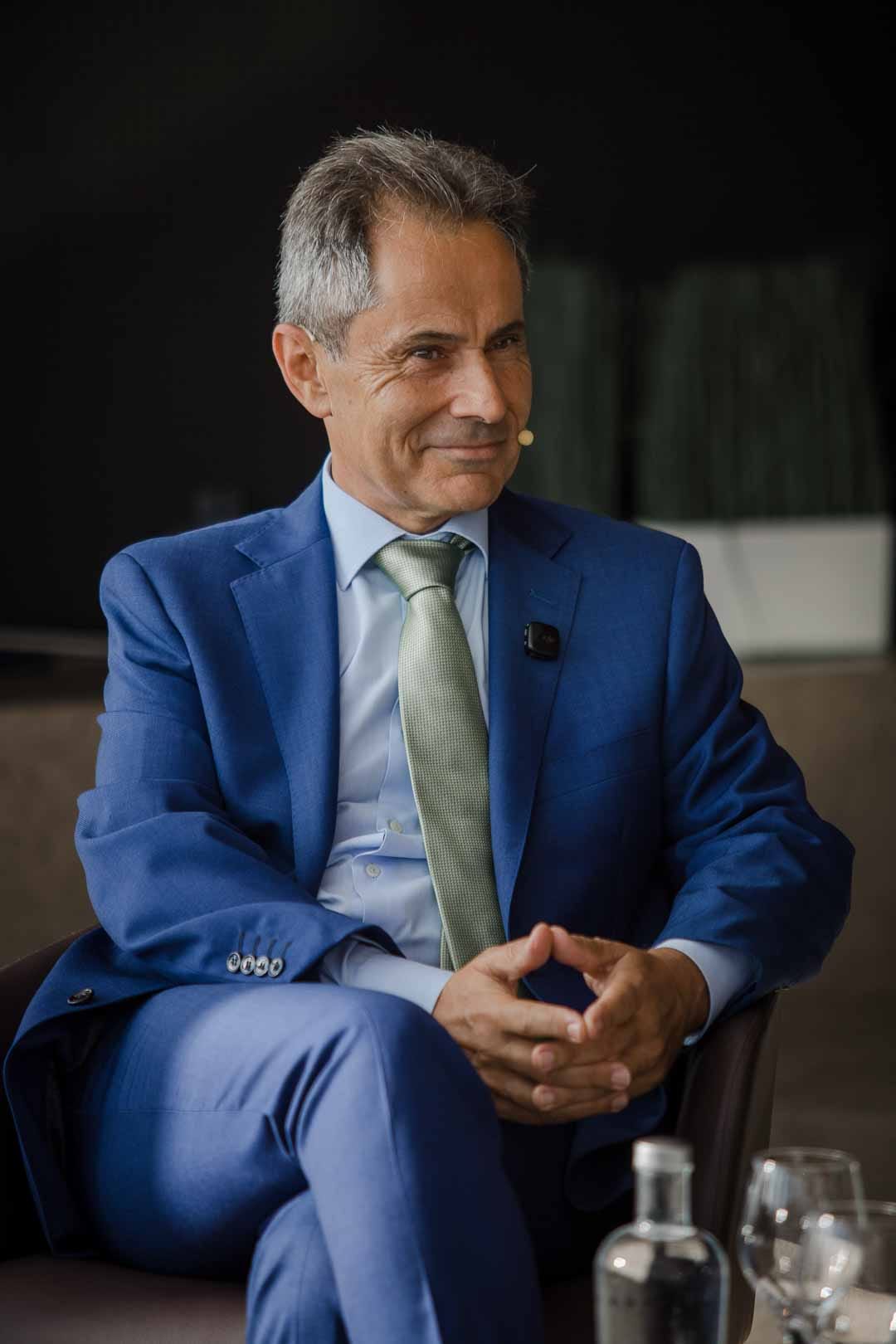 Antonio Fernández, delegado de Iberdrola, explicando sus puntos de vista en la entrevista de COPE.