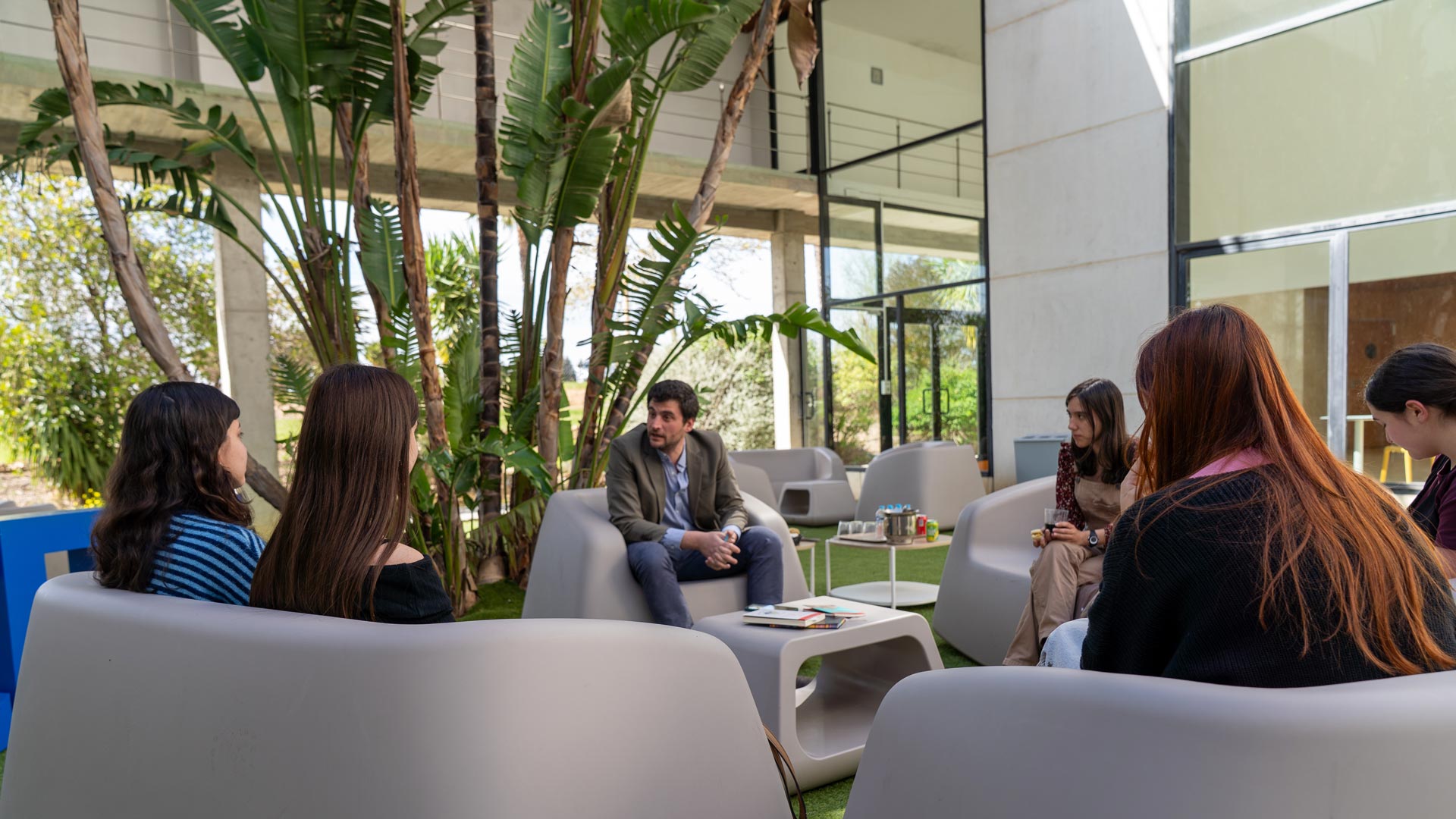 El Club de Lectura, un espacio de reflexiones literarias compartidas