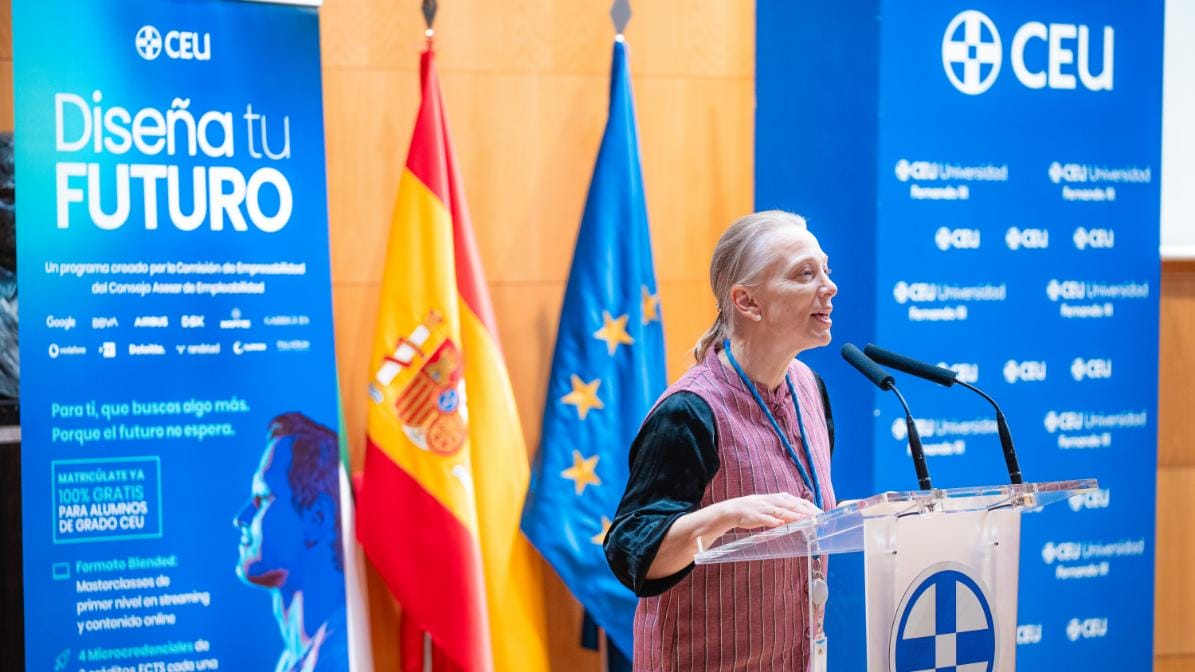Carolina Wisner, decana de la Facultad de Ciencias Empresariales y Jurídicas de la Universidad CEU Fernando III da la bienvenida al programa Diseña tu FUTURO.