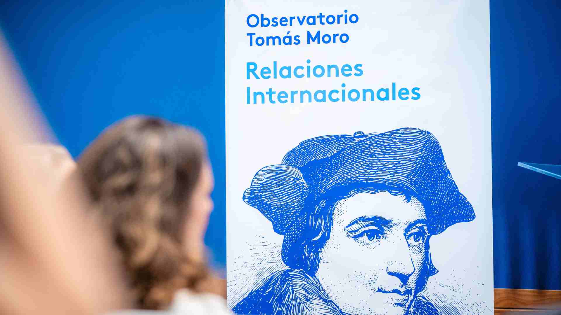 Cartel Observatorio Tomás Moro