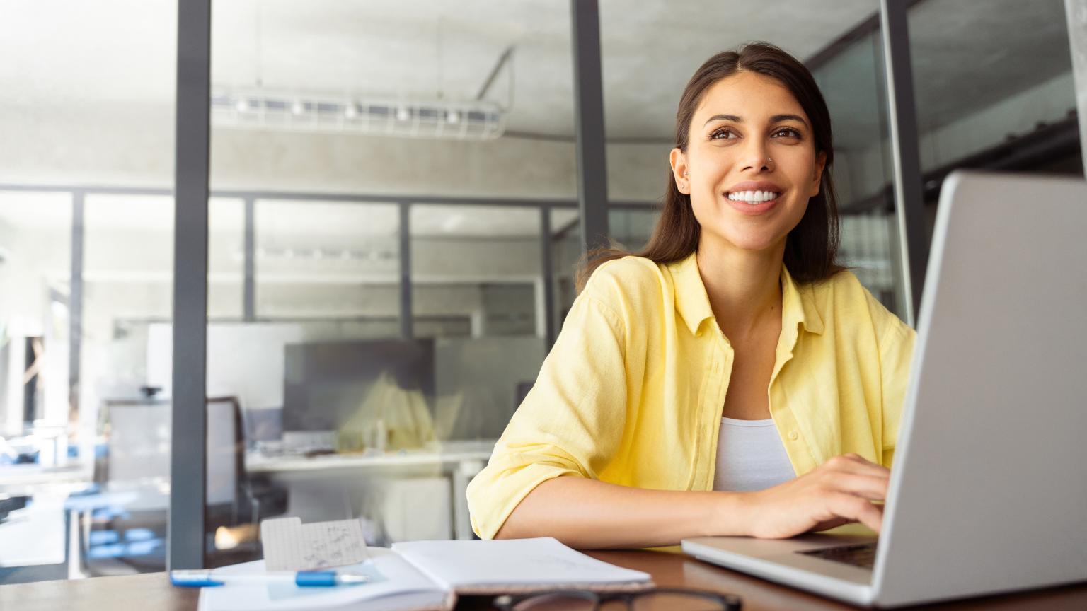 Inteligencia Artificial en Marketing: lo que aprenderás en el Grado en Marketing y Gestión Comercial.