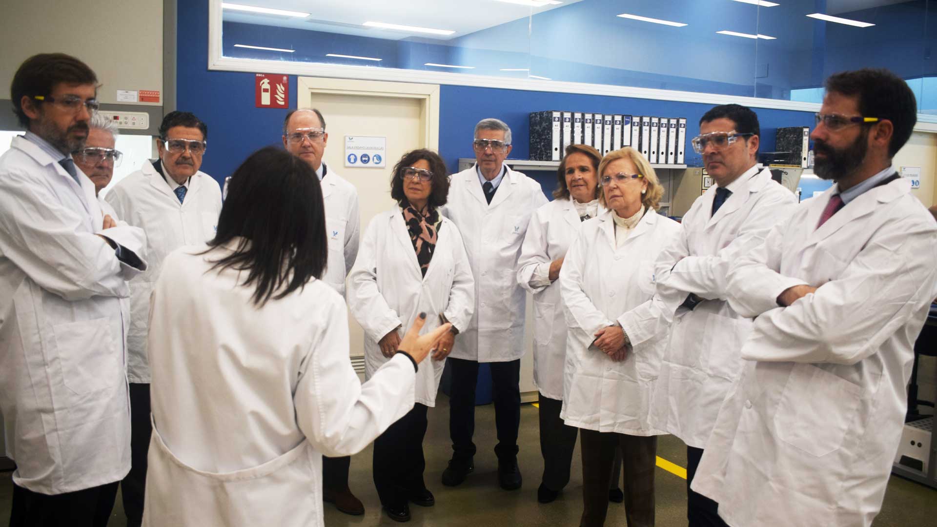 Becas y proyectos sociales junto a Persán